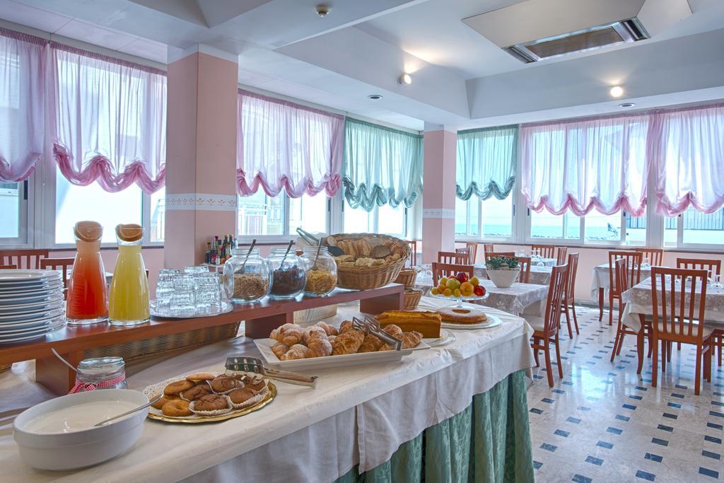 Hotel Barca D'Oro ベラーリア・イジェア・マリーナ エクステリア 写真