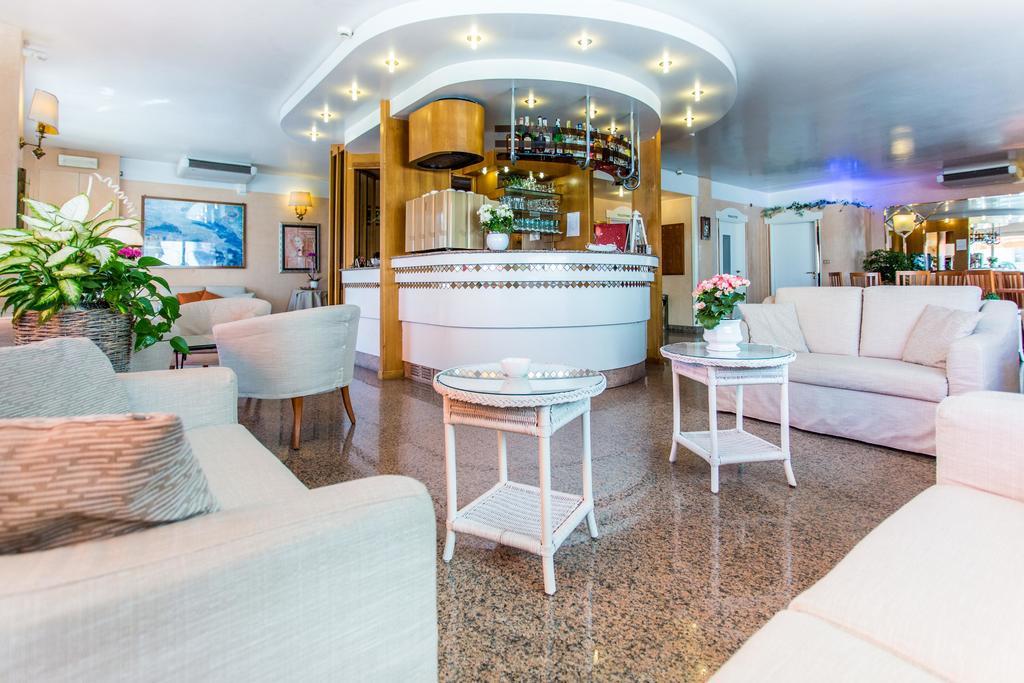 Hotel Barca D'Oro ベラーリア・イジェア・マリーナ エクステリア 写真
